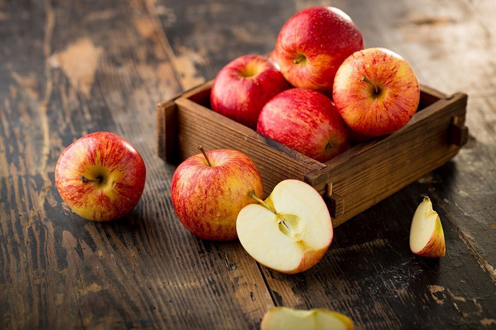 Apple: Crunch Your Way to Weight Loss 